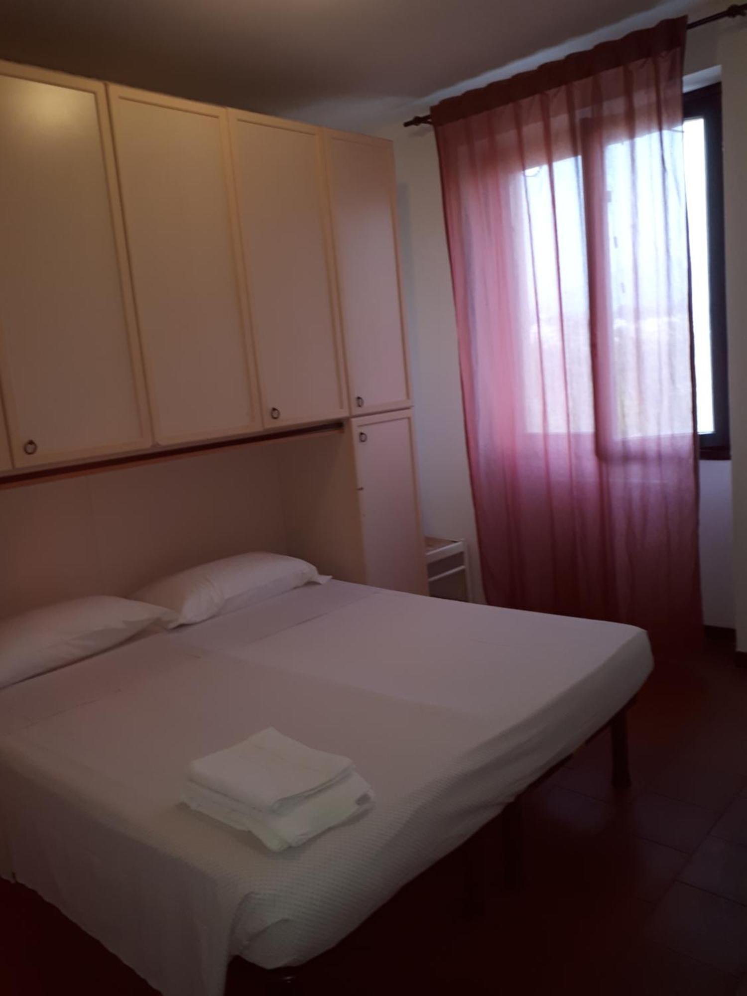 Rose 9 Palace Brescia Chambre photo